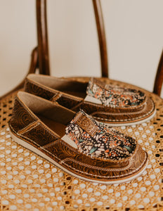 Ariat Floral Embossed Cruiser - Brown