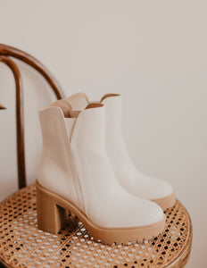 The Abby Boot {multiple colors}